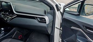 Toyota CHR 1,8 hybrid 2021 (13 foto / 15)