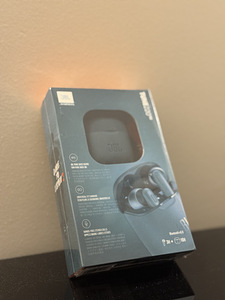JBL Tune 220 (2 фото из 2)