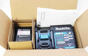 Makita BL4040X1 + DC40RA (2 foto / 2)