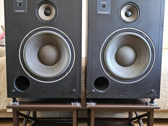 JBL L-50