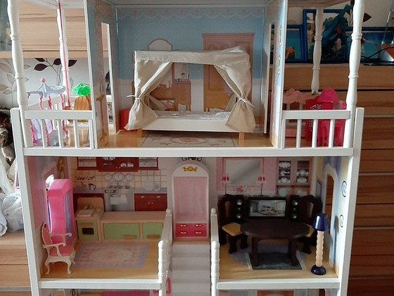 KidKraft puidust neljakorruseline nukumaja