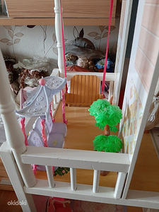 KidKraft puidust neljakorruseline nukumaja (6 foto / 10)