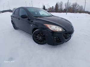 Mazda 3 (4 foto / 5)