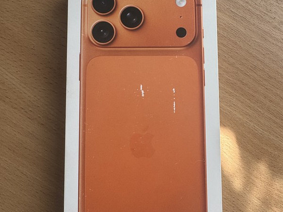 Apple iPhone 17 Pro Max 256GB Cosmic Orange