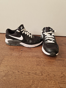 Nike airmax размер 39 (1 фото из 4)