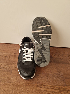 Nike airmax размер 39 (3 фото из 4)
