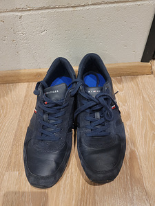 Малоиспользованные обувь Tommy Hilfiger (2 фото из 4)