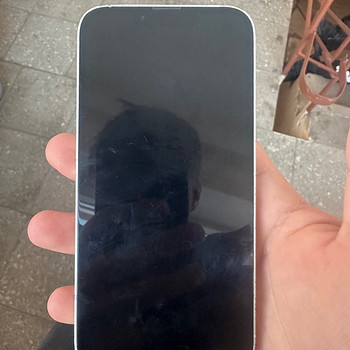 iPhone 13 128