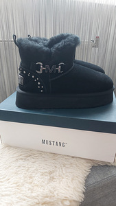 Talvesapad Ugg Mustang nahast 39s (1 foto / 3)