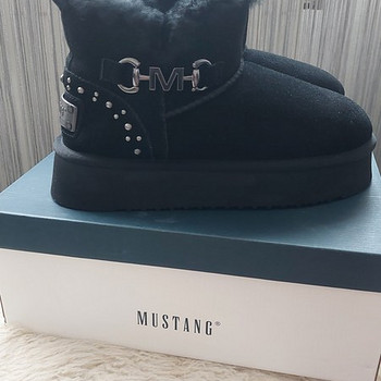 Ugg Mustang из кожи, размер 39