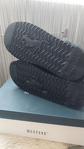Talvesapad Ugg Mustang nahast 39s (3 foto / 3)