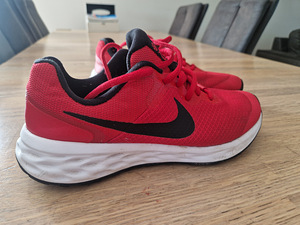 Кроссовки Nike размер 37.5 (2 фото из 2)