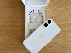 Apple iPhone 17 White 256GB новый, гарантия до 07.2027 (3 фото из 5)