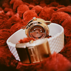 Продаю красивые наручные часы Ulysse Nardin (2 фото из 3)