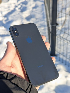 iPhone x 64 ГБ (5 фото из 5)