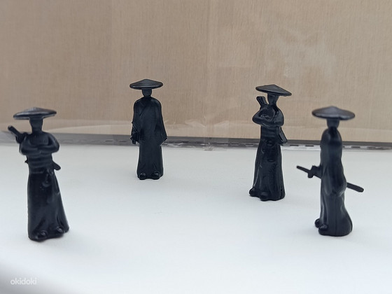 6 samurai miniatuurfiguuride komplekt