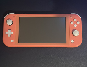 Nintendo Switch Lite - Coral (1 foto / 2)