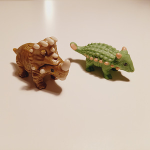 Kinder Surprise NATOONS seeria, paar figuuri. (2 foto / 5)