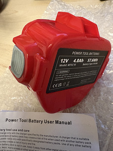 12V AKU MAKITA LE (1 foto / 2)