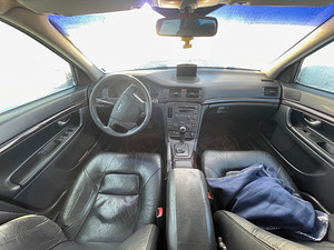 VOLVO S80 2,9 БЕНЗИН, АВТОМАТ, ЗАПЧАСТИ (9 фото из 10)