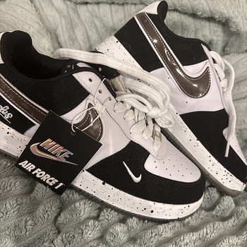 Новые оригинальные Nike в эксклюзивном дизайне с биркой