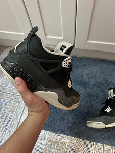 Jordan 4 Fear (4 foto / 5)