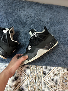 Jordan 4 Fear (5 foto / 5)