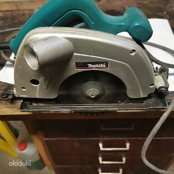Циркулярная пила Makita 5604R