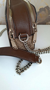 Сумка GUESS (6 фото из 8)