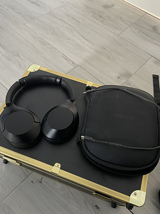 Наушники Philips (2 фото из 2)