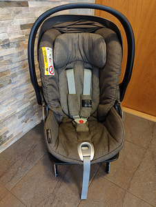 Cybex Cloud Q Platinum + Base Q-Fix Isofix (0–13 kg) / autol (1 foto / 9)