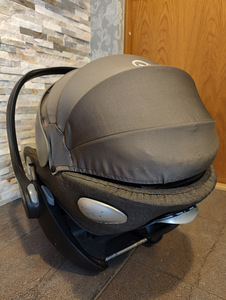 Cybex Cloud Q Platinum + Base Q-Fix Isofix (0–13 kg) / autol (3 foto / 9)