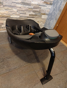 Cybex Cloud Q Platinum + Base Q-Fix Isofix (0–13 kg) / autol (5 foto / 9)