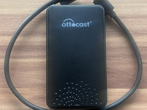 Juhtmevaba adapter Ottocast CarPlay jaoks