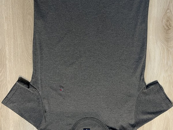 Футболка Tommy Hilfiger