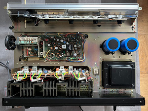 Ресивер Pioneer SX-850 (2x65 Вт, 19.1 кг, 1976-78) (8 фото из 10)