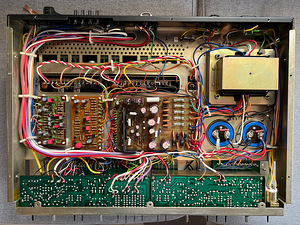 Ресивер Pioneer SX-850 (2x65 Вт, 19.1 кг, 1976-78) (9 фото из 10)