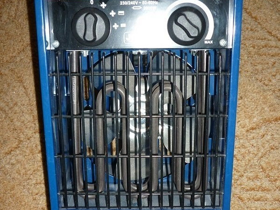 Uus ventilaatorikütteseade 2 kW
