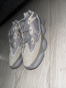 Yeezy 500 Adidas (2 foto / 4)