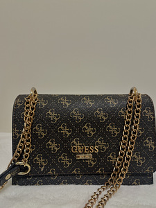 Сумка Guess (2 фото из 5)