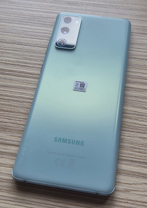 Samsung S20 FE (8 фото из 8)