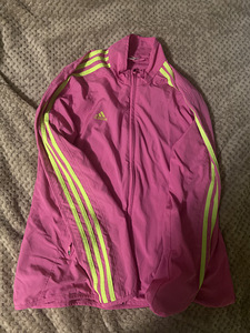 Adidas tuulejope (1 foto / 1)