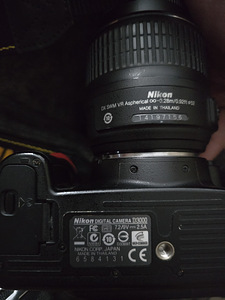 Nikon D3000 (4 foto / 5)
