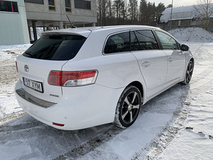 Toyota Avensis T27 1.8 108kw (6 foto / 15)