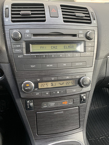 Toyota Avensis T27 1.8 108kw (14 foto / 15)