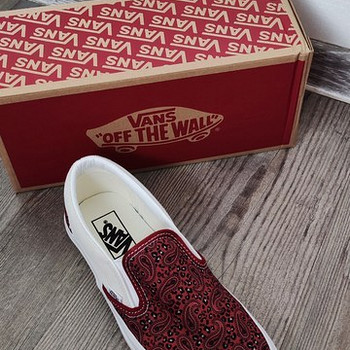 Uued! VANS slippers, tossud s39