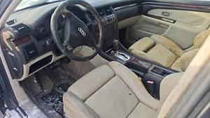 Audi S8 на запчасти (10 фото из 10)