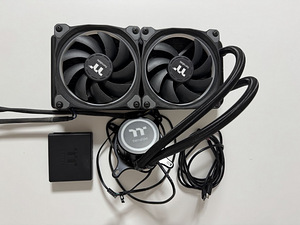 Thermaltake Floe Riing 240mm CPU vesijahutus (3 foto / 3)