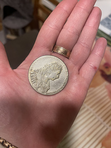 Монета 1729 (1 фото из 3)