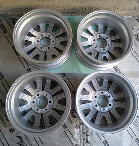 Toyota Land Cruiser Hilux 4-Runner R18 valuveljed (2 foto / 5)